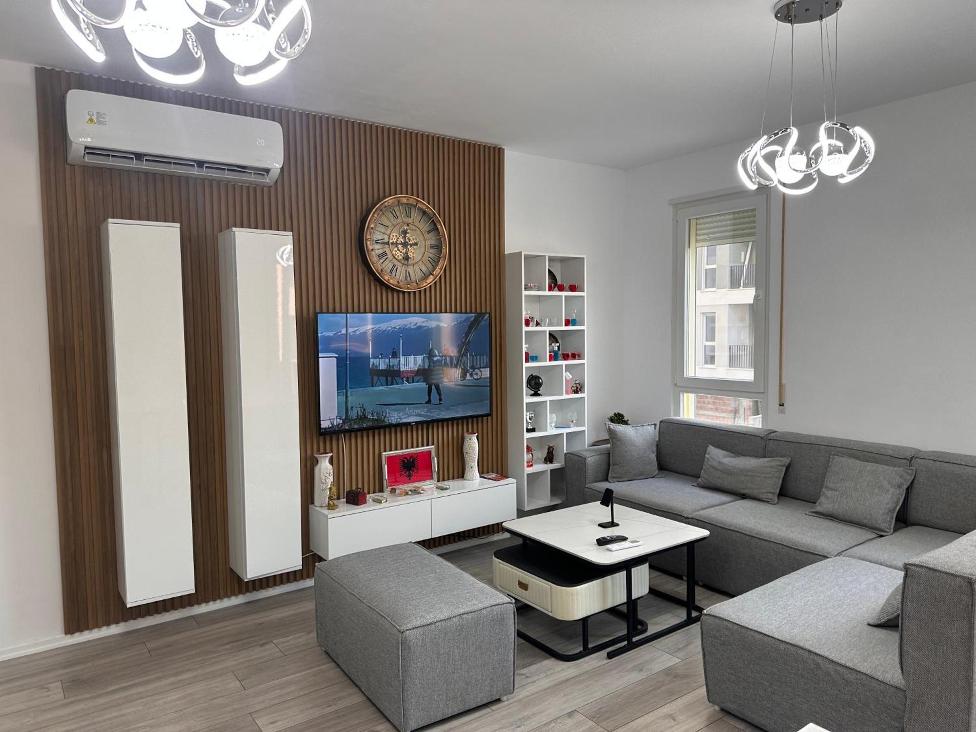 Bratti'S Apartment Near Tirana Center And Mother Teresa Airport Zewnętrze zdjęcie